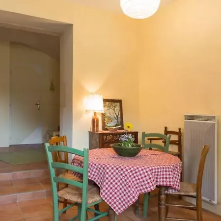 Apartment Rue Du Plus Bas Mas, Donnat